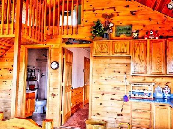 3rd image of 190 Shetland Cir