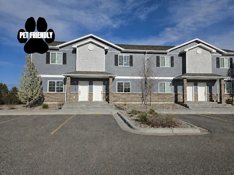 514 Trails End — Photo 1
