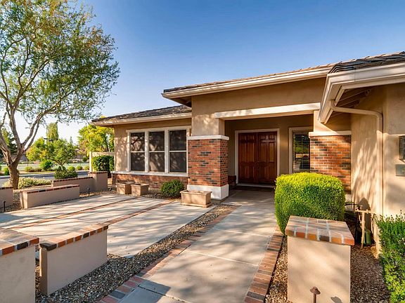 495 E VINEDO LANE Tempe AZ-MLS_Size-003-