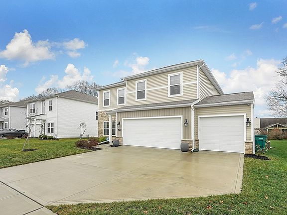 4th image of 335 Kells Ct W
