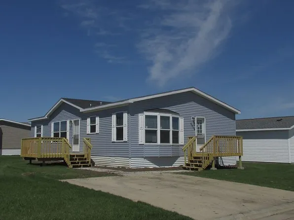 6019 S Belfair Pl, Sioux Falls, SD 57106