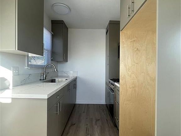 3rd image of 9420 Las Tunas Dr