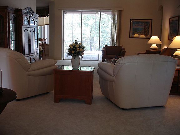 Living Room opens to Lanai