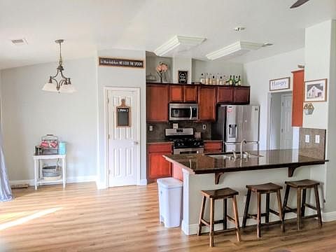 5th image of 3821 N Fontana Ct