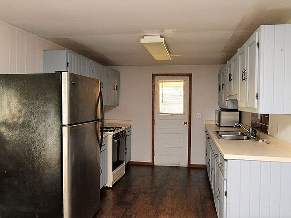 5th image of 3122 Sunnyside St