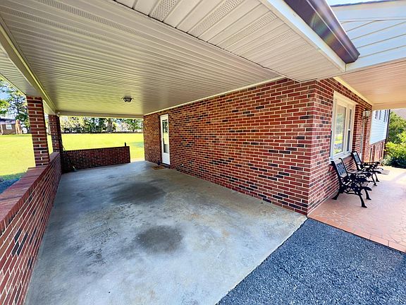 4th image of 139 Woodhaven Dr