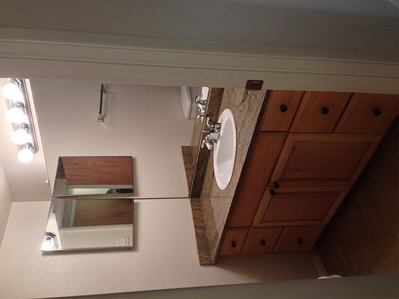 4th image of 6228 Baker Ave NE