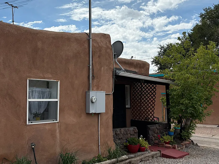 109 Romero St — Photo 6