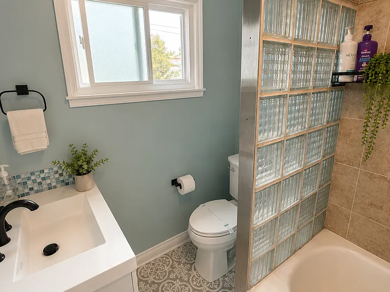 445 1/2 E Alisal Way — Photo 28