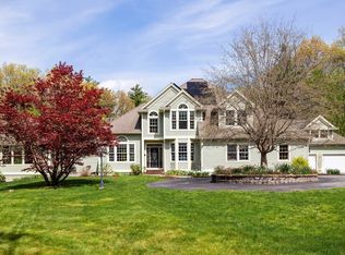 88 Fitch Rd, Lancaster, MA 01523