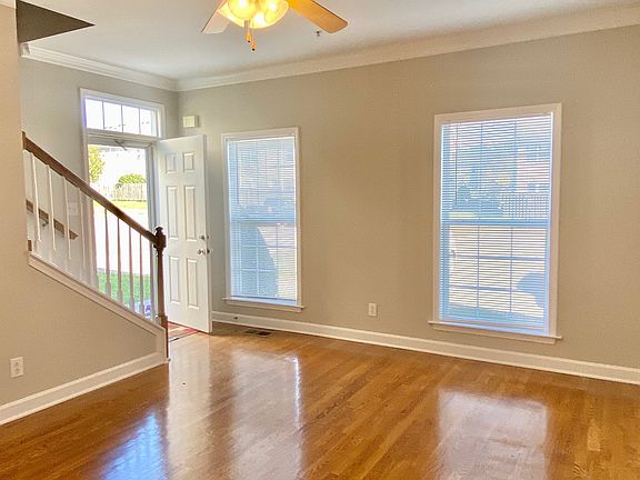 5th image of 1017 McKenna Dr #4