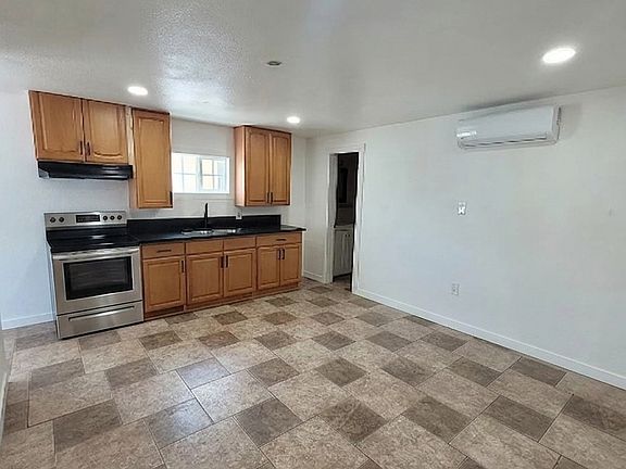 2nd image of 2729 Independence Ave #F
