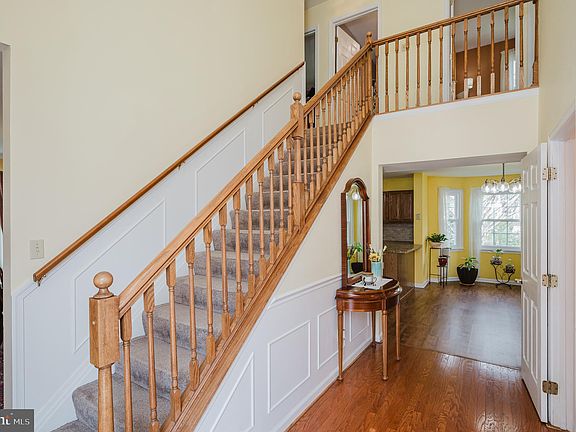 5th image of 502 Summervale Ct