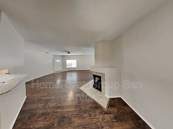4th image of 3215 Le Blanc St