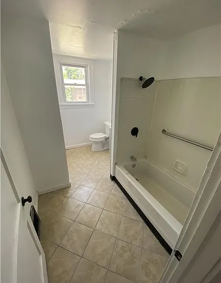 1445 Maryland Ave — Photo 8