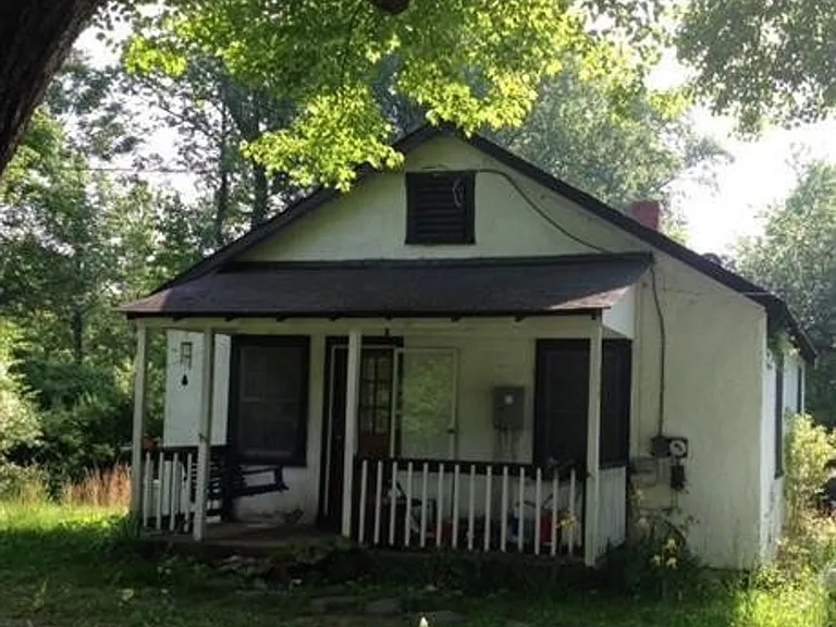 968 Murray Ln — Photo 1
