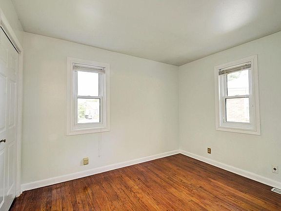 4th image of 3412 Taylorsville Rd APT 1