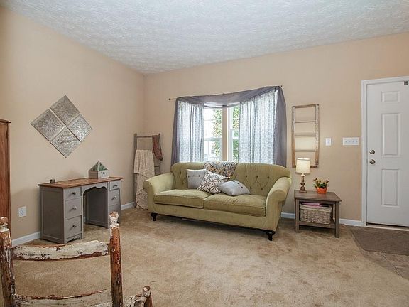4th image of 3223 Montpelier Dr