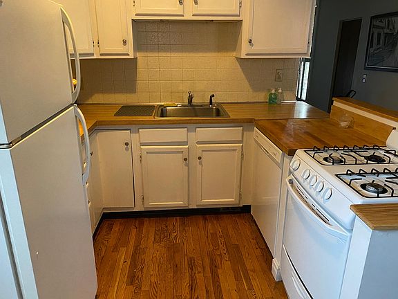 5th image of 166 Park St #1