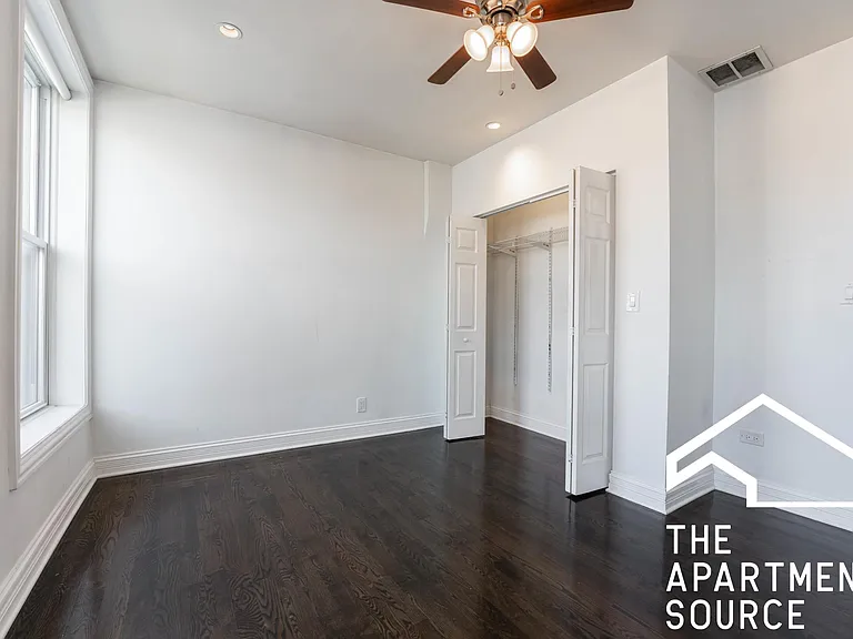 2450 N Milwaukee Ave #2F — Photo 20