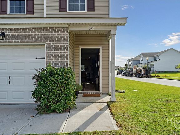 4th image of 322 Dogwood Circle
