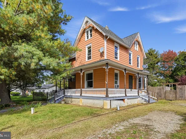 26 Main St, Woodstown, NJ 08098