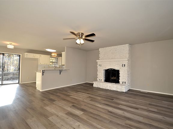 2nd image of 2 Dunkery Cir