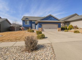 2205 S Mary Beth Ave, Sioux Falls, SD 57106