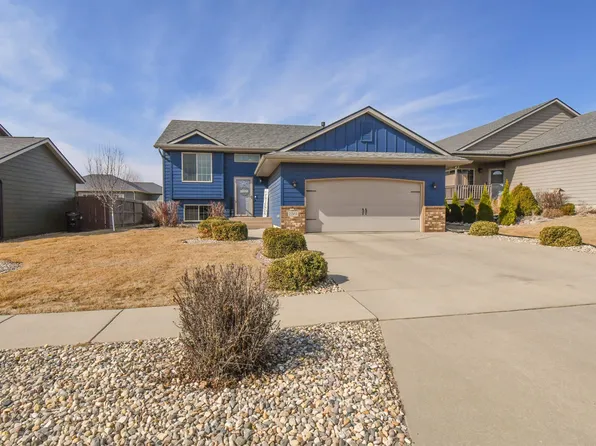 2205 S Mary Beth Ave, Sioux Falls, SD 57106