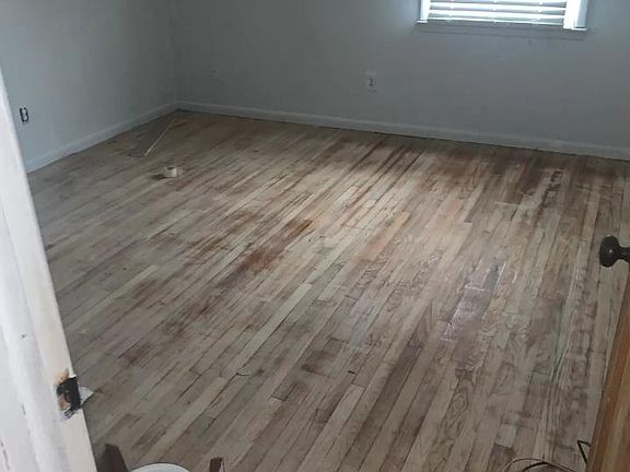 3rd image of 98 Montreal Ave