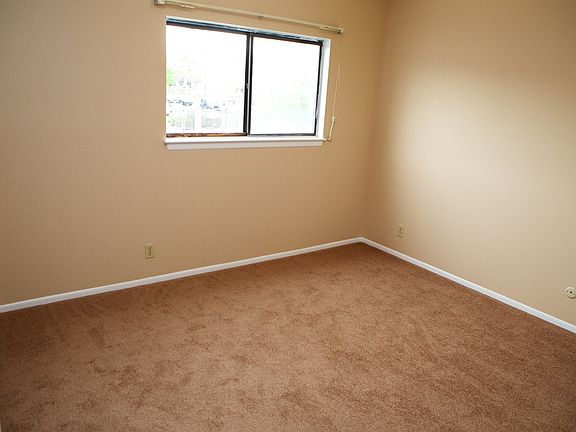2nd image of 3709 Wellesley Dr NE APT 1