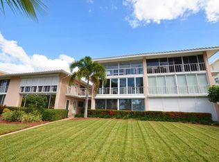 1910 Gulf Shore Blvd N APT 105, Naples, FL 34102