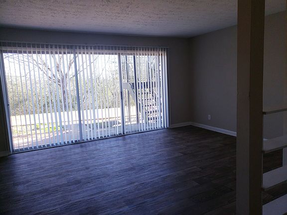 4th image of D3-2362 N Cliff Colony Dr NE #D3