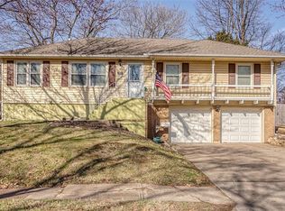 3900 S Carriage Ln, Independence, MO 64055