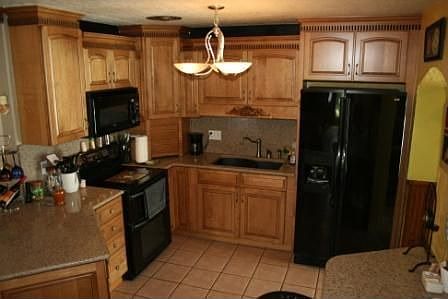 3rd image of 9501 Treasure Ln NE
