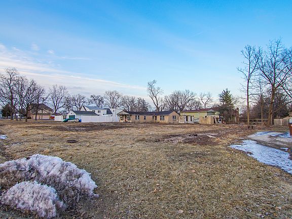 2nd image of 4N651 Briar Ln