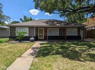 4803 Saxon St, Bellaire, TX 77401