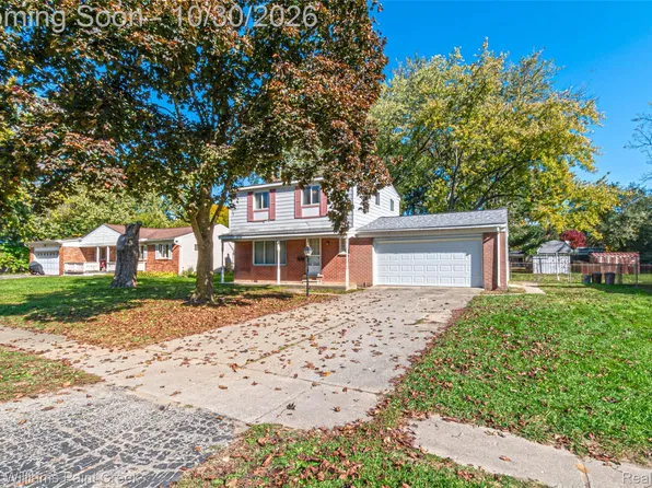 3010 Airport Rd, Waterford, MI 48329