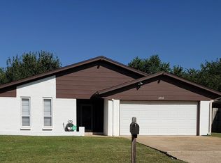 3908 Whispering Heights Dr, Edmond, OK 73013