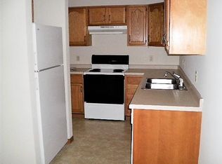 594 W 8th St #C, New Richmond, WI 54017