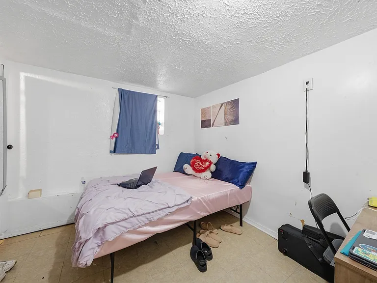 1025 N Trumbull Ave #B — Photo 8