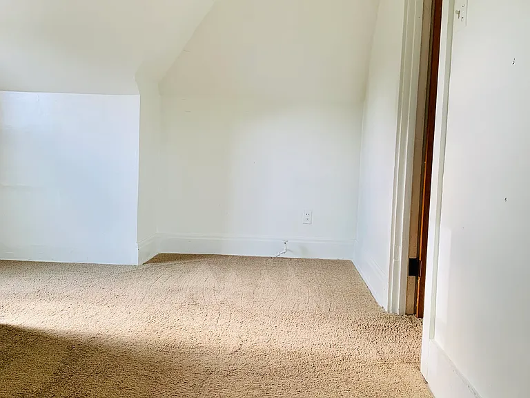 200 Princeton Ave #2 — Photo 16