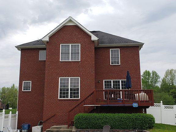 2nd image of 139 Weymouth Ct