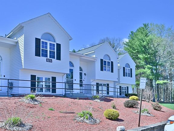 3rd image of 118 Riverview Pl APT D