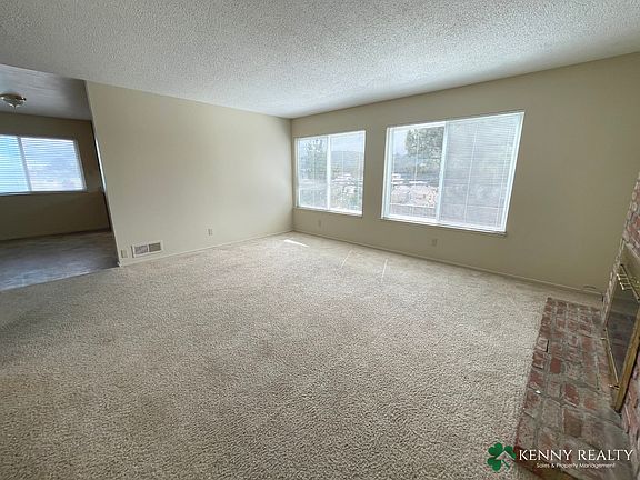5th image of 3241 Fasman Dr