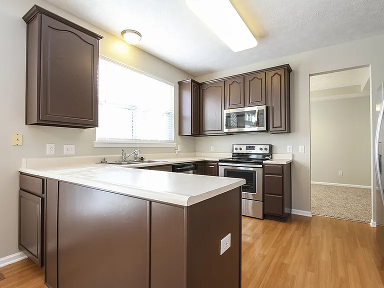 8339 Glen Highlands Dr — Photo 5