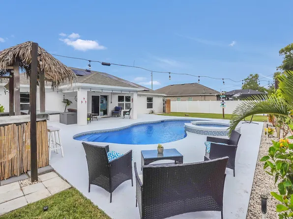 2073 SE Berkshire Boulevard, Port St Lucie, FL 34952