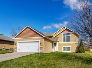 645 Northview Dr, Waukee, IA 50263