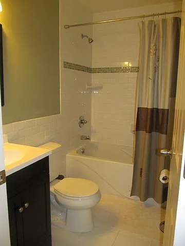 838 Newbury Ct — Photo 16