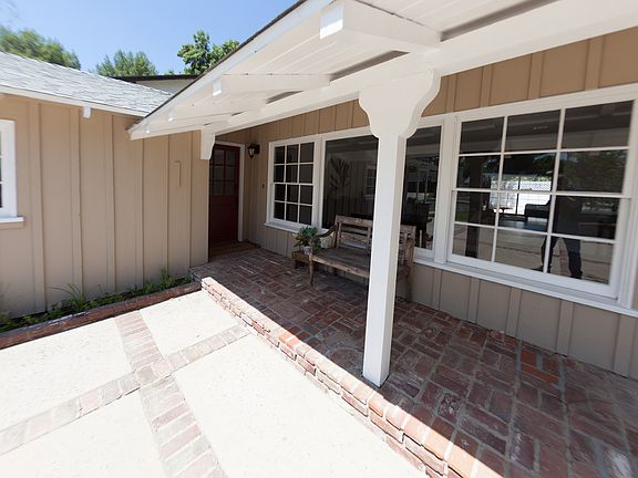 5th image of 23659 Martha St